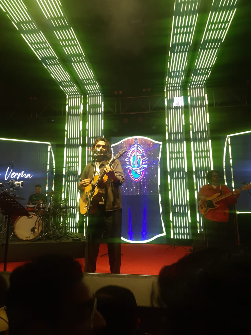The final day of Zenith, the MegaFest organized by the Association of Resident Doctors PGIMER, featured two famous celebrities: Mr. Aparshakti Khurana and singer Gajendra Verma.